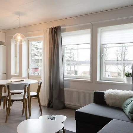 Daire Brand-new Lakehouse, Sauna, Close To Nuuksio National Park, Airport Transfer.