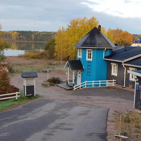 Daire Brand-new Lakehouse, Sauna, Close To Nuuksio National Park, Airport Transfer. Veikkola